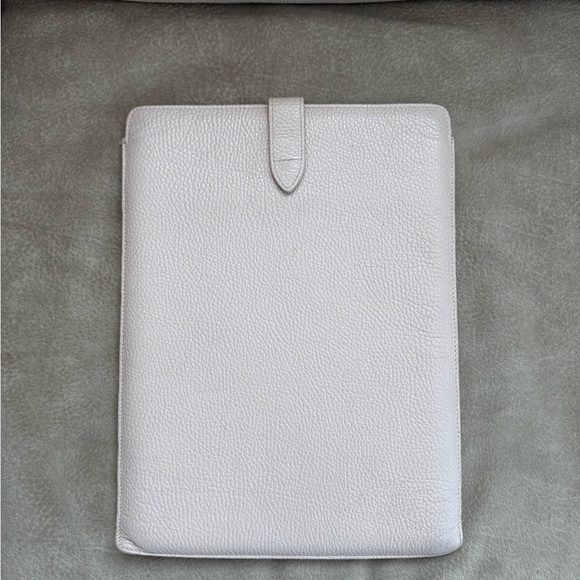 Cuyana Accessories - Cuyana Laptop Sleeve Leather Minimalist for 13 inch Laptop Macbook